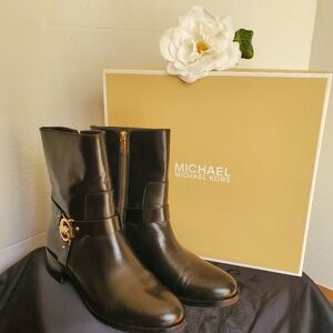 Michael Kors Turner Ankle Boots Black Leather, Size 8 M